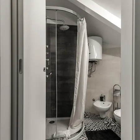 Tortona Metro 200m - Charming Attic - Wifi Apartman Milánó
