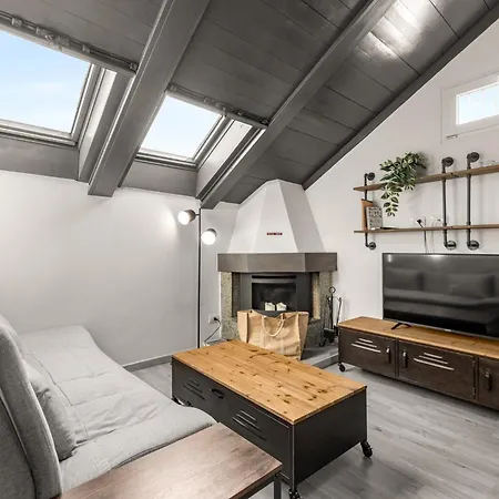Tortona Metro 200m - Charming Attic - Wifi Apartman *